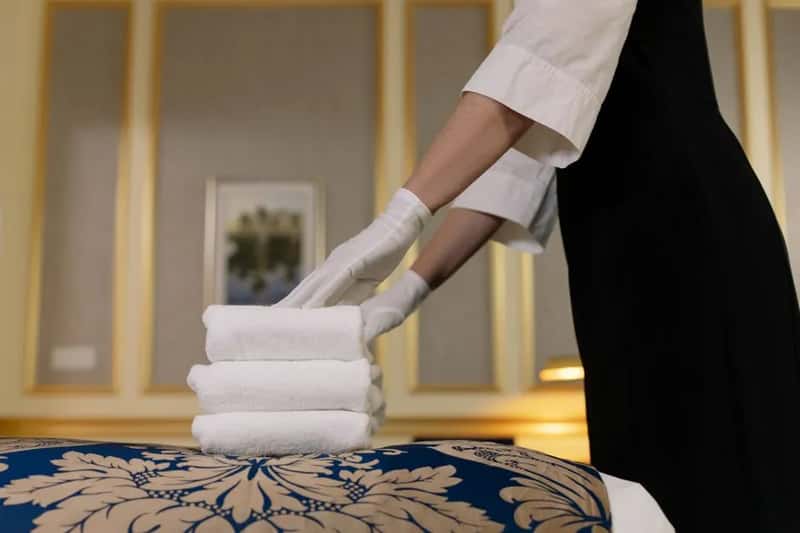 "Your Room Is Still Being Prepared" (Image Credits: Pexels)