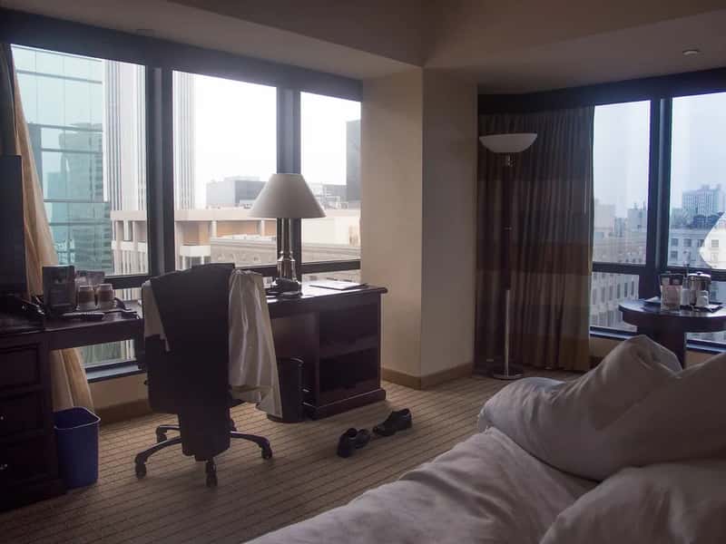 2. A Guaranteed Room Location, Not Just a "Nice View" (dandeluca, Flickr, CC BY 2.0)