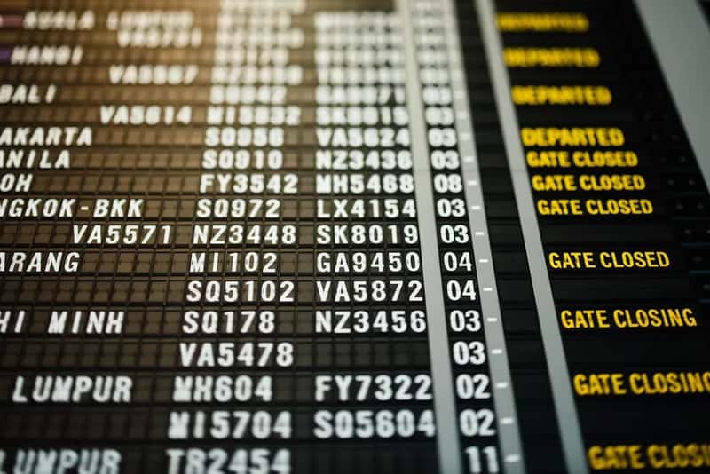 #7 - They Issue Written Delay Documentation That Protects Your Compensation Rights (Image Credits: Unsplash)