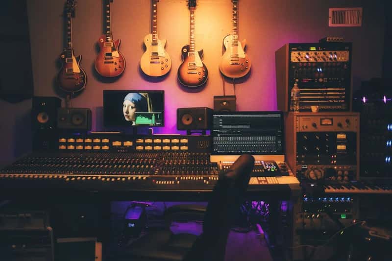 A Real Studio Tour (Image Credits: Unsplash)