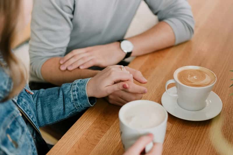 4. Skipping the pre-trip conversation about money and priorities (Image Credits: Unsplash)