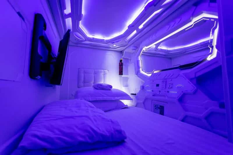 The Claustrophobia Question: Let's Be Honest Here (Image Credits: Pexels)