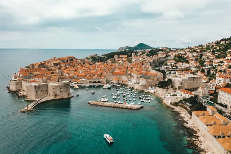 5. Wheeling Noisy Suitcases Through Dubrovnik's Old Town (Image Credits: Unsplash)