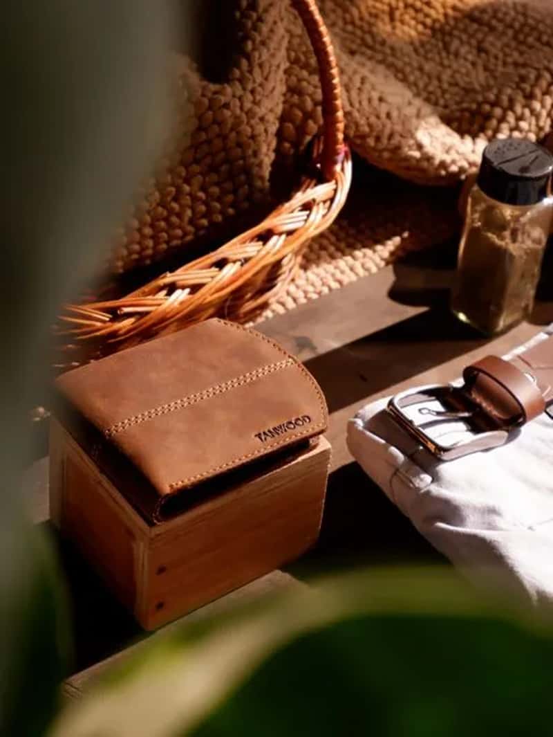 3. Leather goods without clear origin or material information (Image Credits: Pexels)