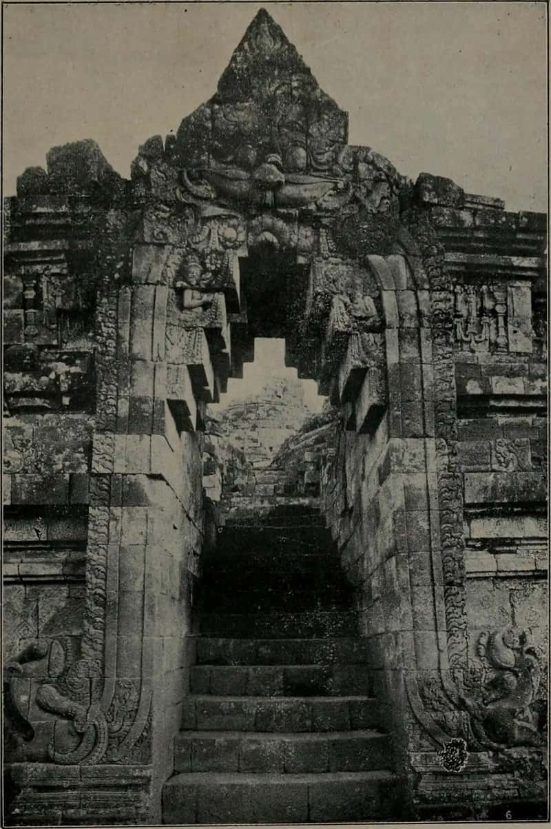 Frame Four: Protecting a Monument From Its Own Popularity (By Internet Archive Book Images, No restrictions)