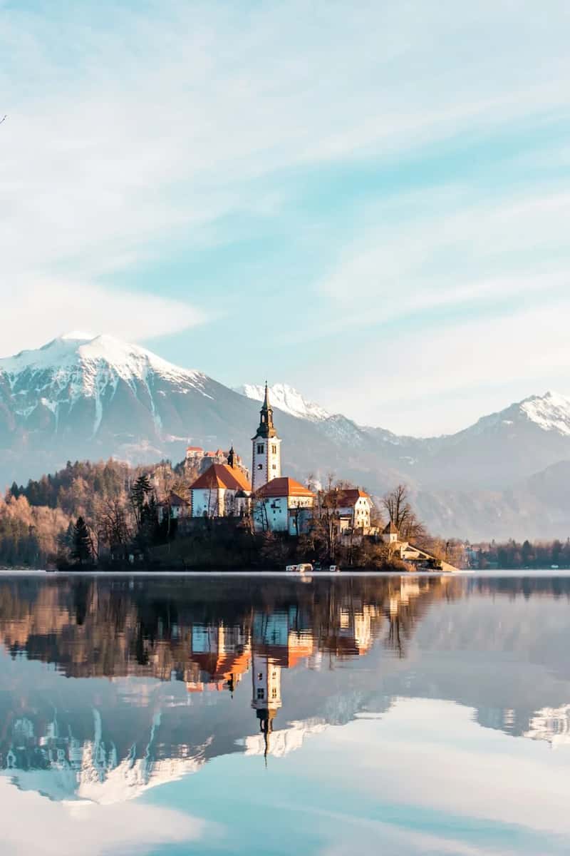 Generous Leave Policies That Add Up (Image Credits: Unsplash)