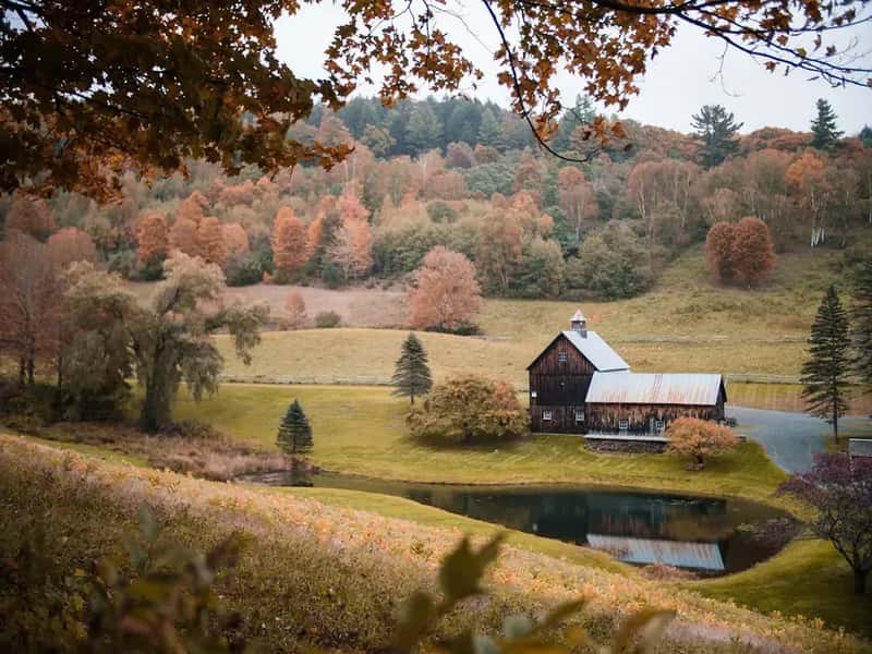 Vermont: Housing Costs Skyrocketing in the Green Mountains (Image Credits: Unsplash)