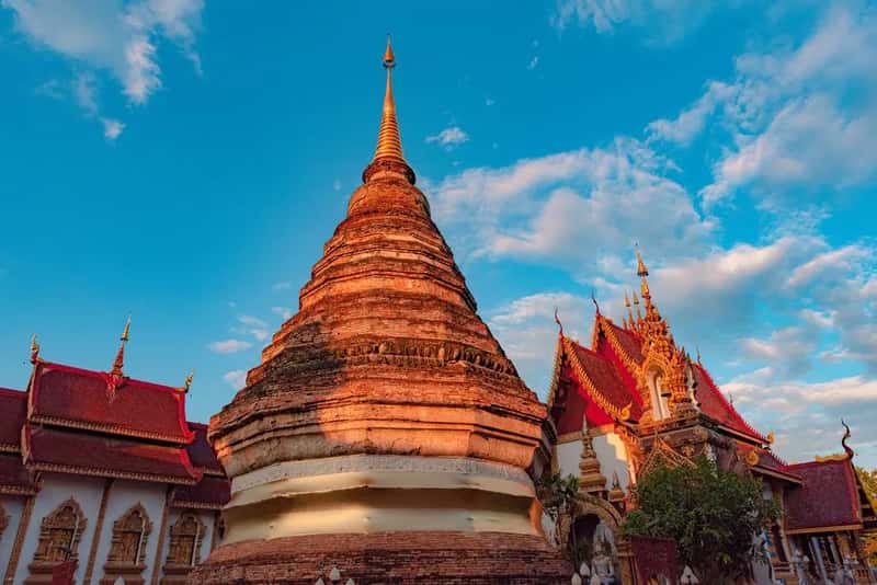 Staying entertained: gyms, temples, and weekend trips (Image Credits: Pexels)