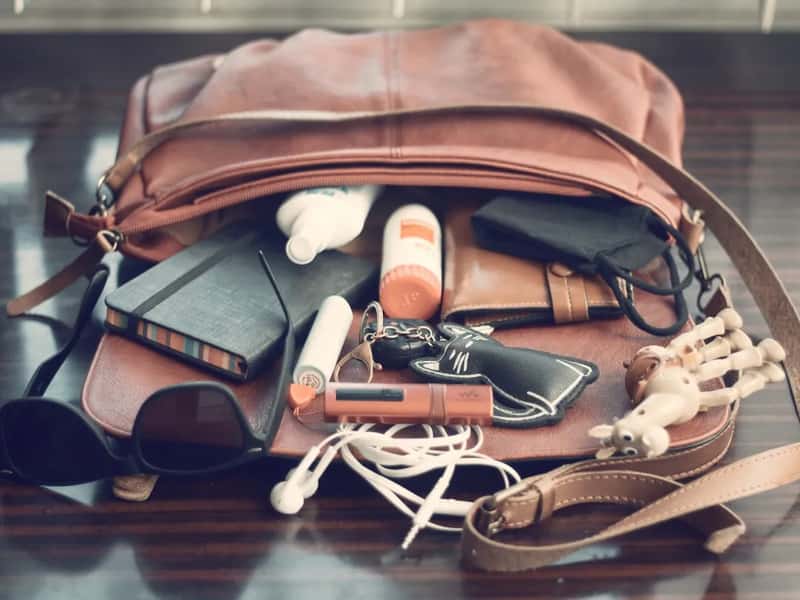5. Checking irreplaceable items instead of keeping them close (Image Credits: Unsplash)