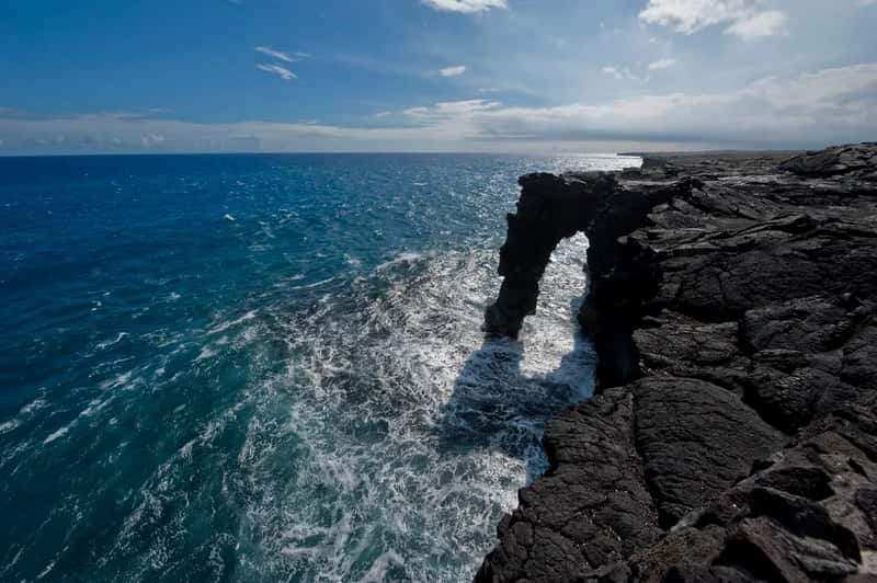A Famous Arch at the End of the Road (patchattack, Flickr, CC BY-SA 2.0)