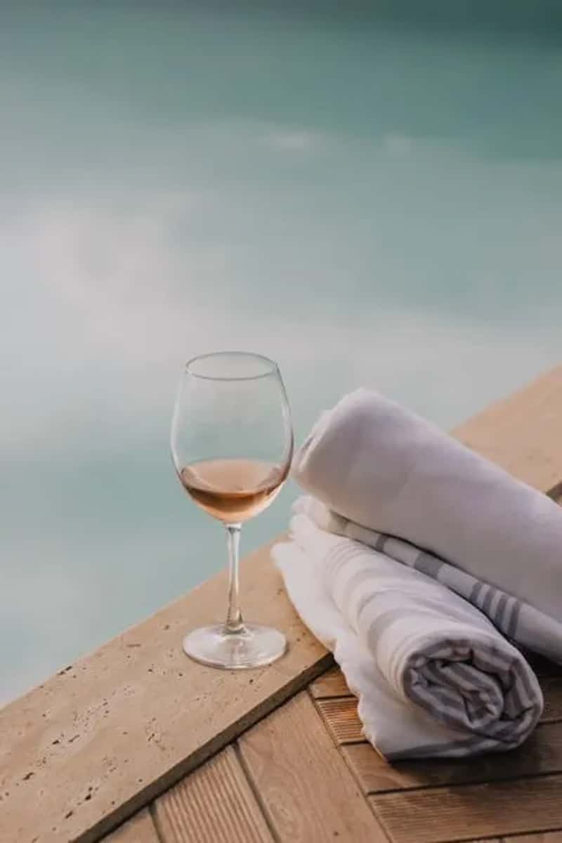 7. Pool towels and cabana rentals (Image Credits: Pexels)