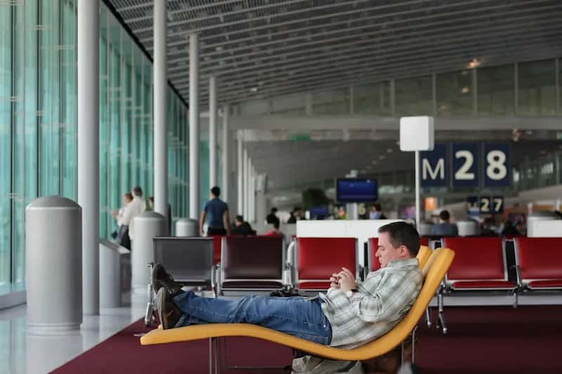 2. Use the LoungeBuddy App to Compare and Book in Advance (Image Credits: Unsplash)