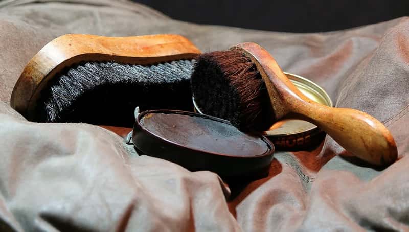 5. Shoe shine kits and mitts (Image Credits: Pixabay)
