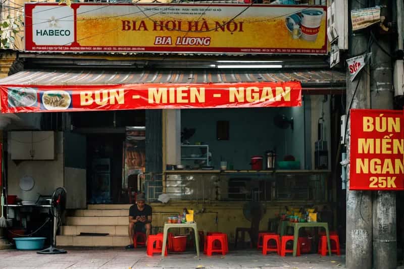 2. Vietnam - Impossibly Cheap, Surprisingly Wired (Image Credits: Unsplash)