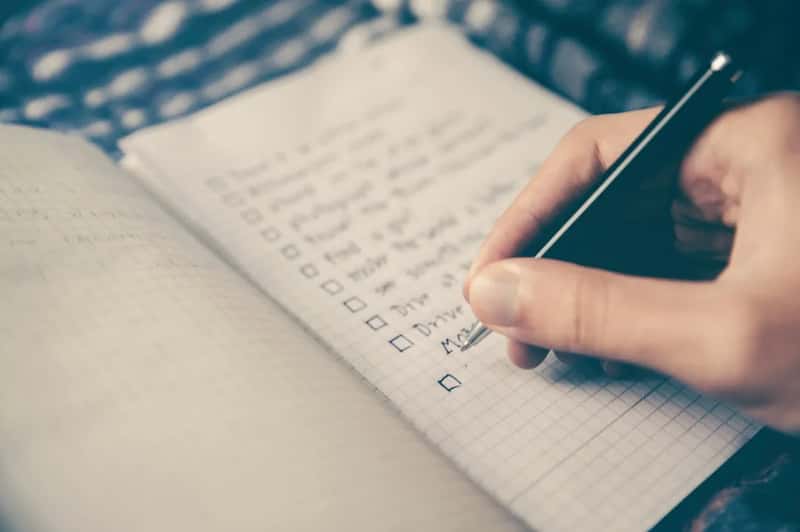 A Simple Pre-Booking Checklist (Image Credits: Unsplash)