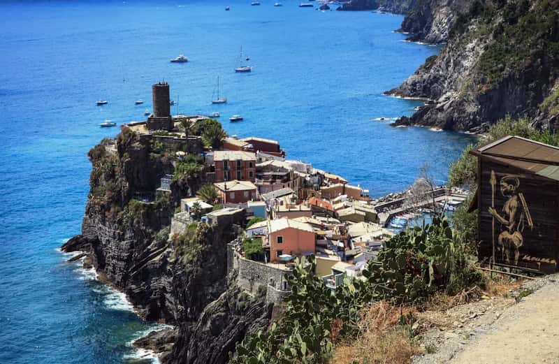 5. Cinque Terre, Italy (Image Credits: Unsplash)