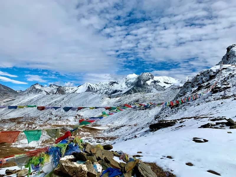 Myth 8: Everest Is a Garbage-Filled Wasteland (Image Credits: Unsplash)
