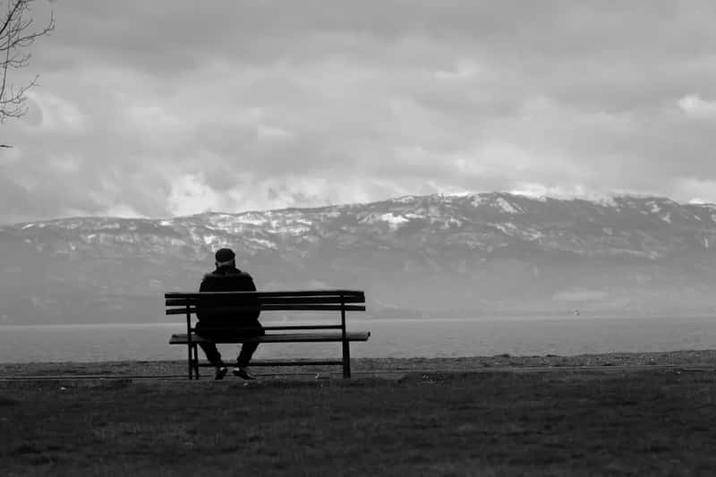 5. Loneliness shows up even in crowded places (Image Credits: Unsplash)