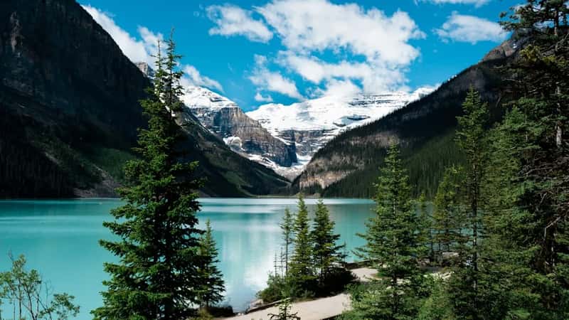 The original plan: a Canadian Rockies trip that fell through (Image Credits: Unsplash)
