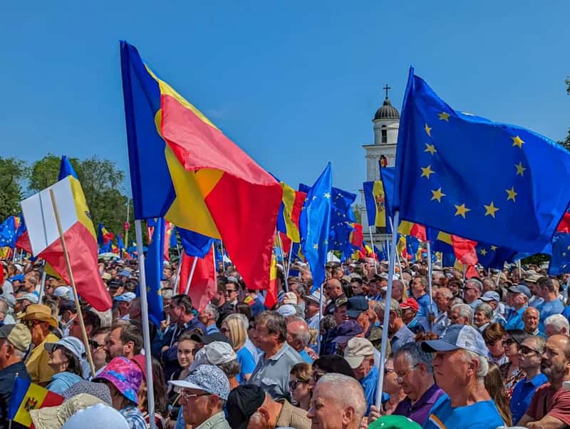 6. Moldova: The Fastest Depopulating Country This Century (Image Credits: Unsplash)