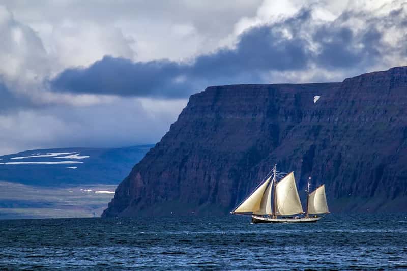Iceland's new fee slows the fjords (Image Credits: Unsplash)