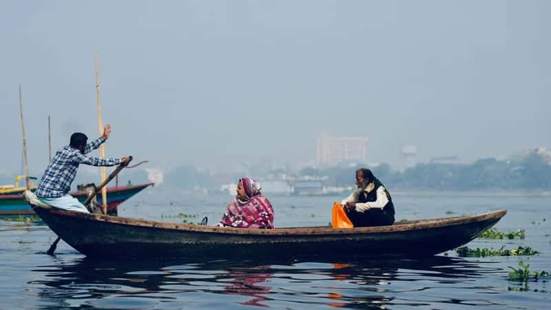 Bangladesh: rivers instead of roads (Image Credits: Pexels)