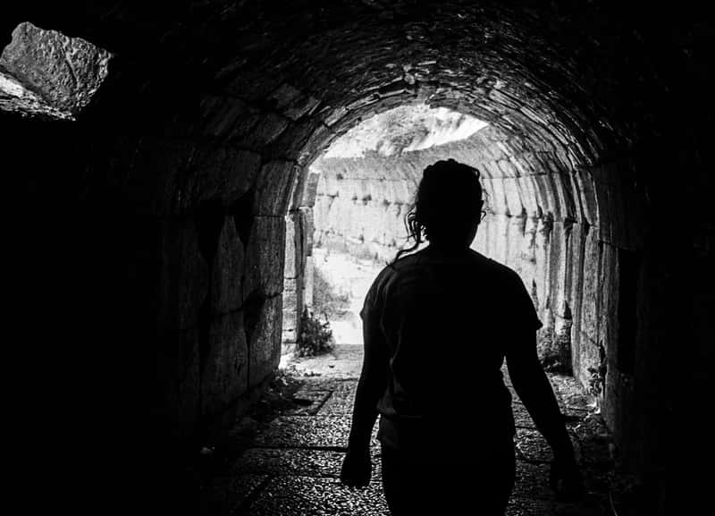 1. The Descent as Decision (Image Credits: Pexels)