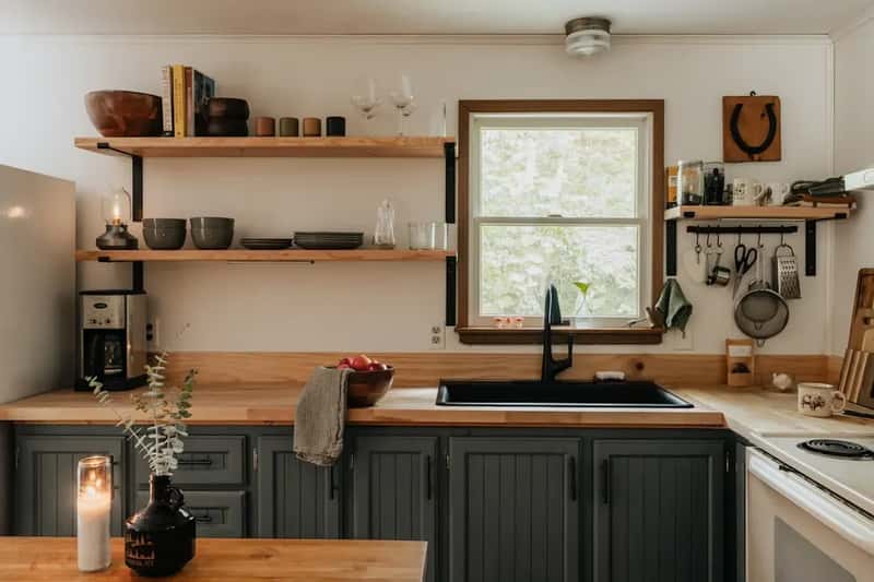#7 - Open Kitchen Shelving (The Poorly Styled Kind) (Image Credits: Unsplash)