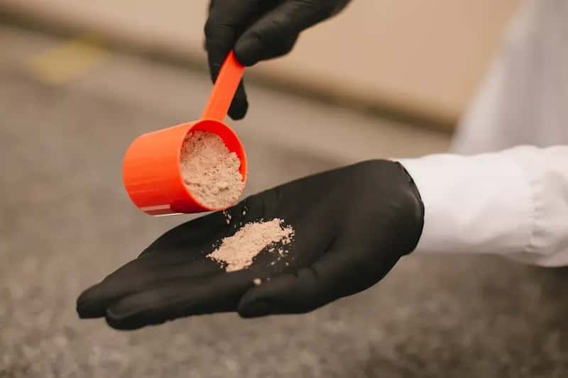 #5 - Never Pack Large Amounts of Powder Without Knowing This Rule (Image Credits: Pexels)