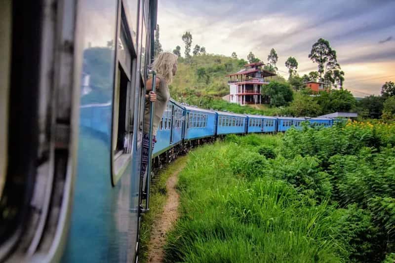 Kandy to Ella Train, Sri Lanka (Image Credits: Unsplash)