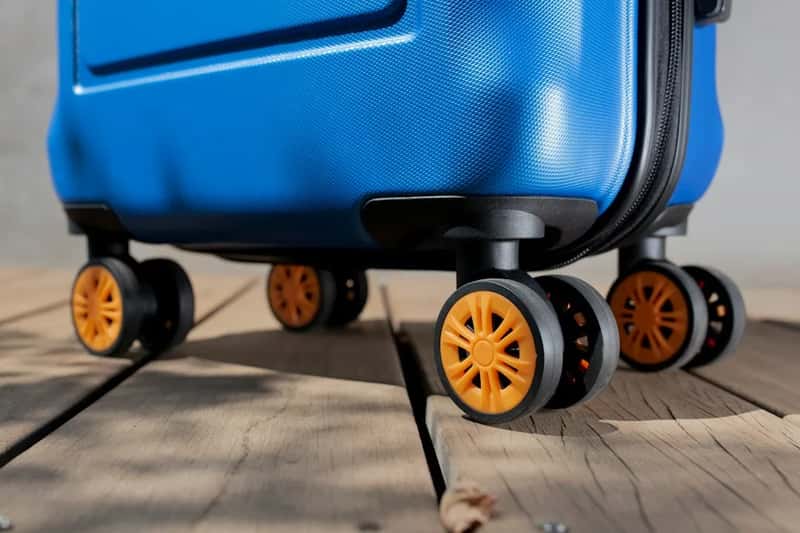 13. Raised, replaceable rubber feet (Image Credits: Unsplash)