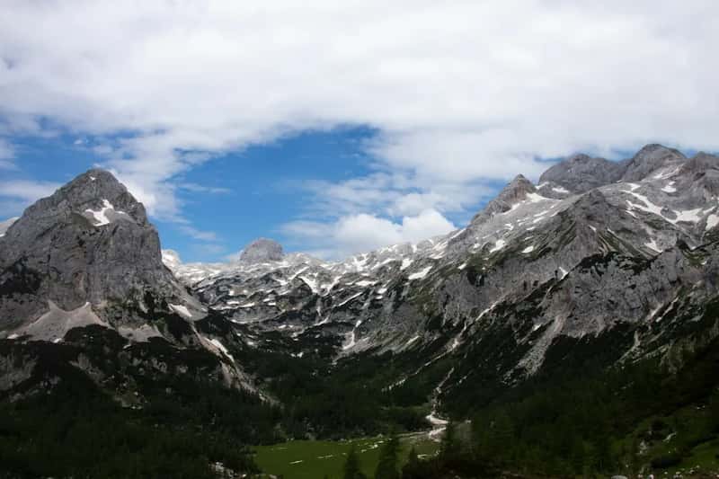 Hiking That Doesn't Charge Admission (Image Credits: Unsplash)