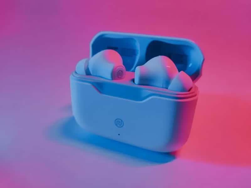 2. Noise-Cancelling Headphones (Image Credits: Unsplash)