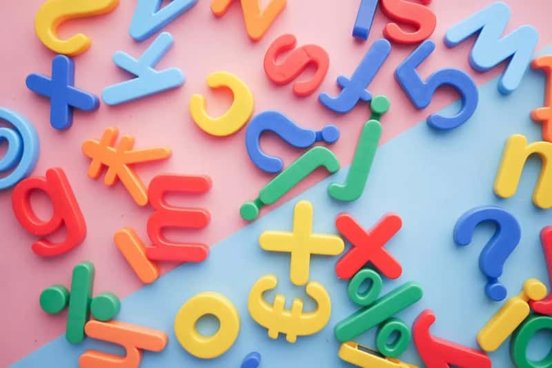 Language Barriers Without a Translator in Your Pocket (Image Credits: Unsplash)