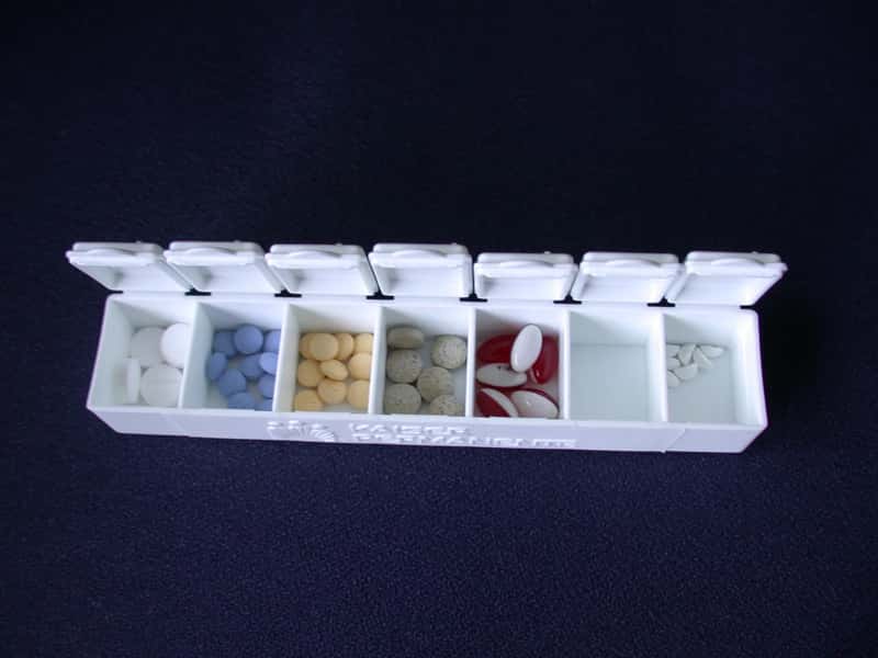 15. Pills Dumped Into Unlabeled Containers (By Dvortygirl, CC BY-SA 3.0)