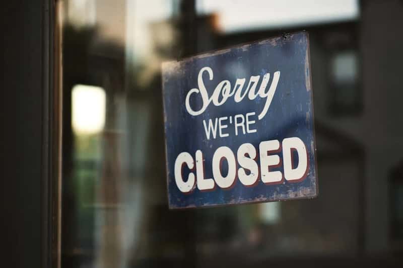 Planning Around Sunday Closures (Image Credits: Unsplash)