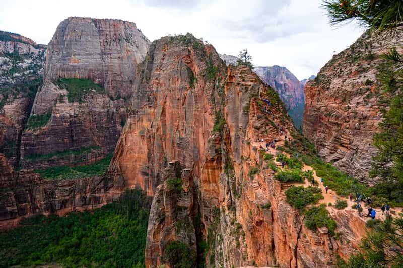 1. Angels Landing, Zion National Park, Utah (Image Credits: Unsplash)