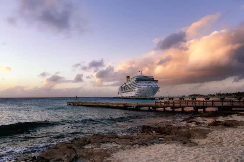 Grand Turk, Turks and Caicos – Caribbean Paradise Redefined (Image Credits: Pixabay)