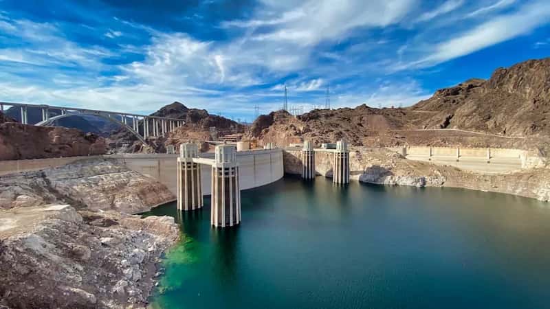 9. Take a Day Trip to Hoover Dam (Image Credits: Unsplash)