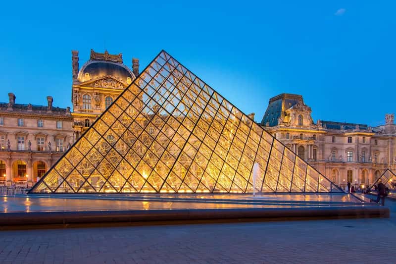 A Louvre Ticket That Costs Much More Than It Did (Image Credits: Pixabay)
