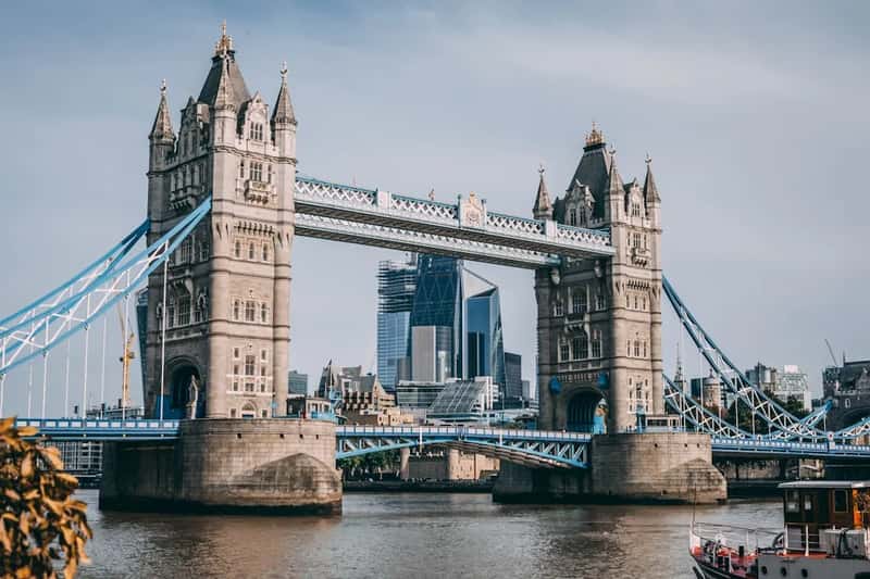 2. London and other UK hospitality hubs (Image Credits: Unsplash)