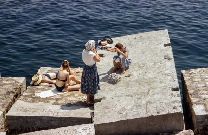 #15 - Spending All Day in the Sun Without Sunscreen (Image Credits: Stocksnap)