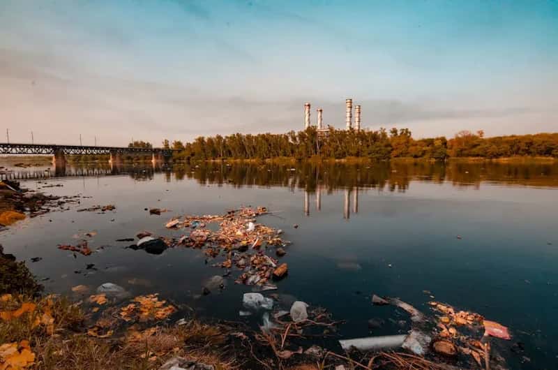 3. Indonesia: Fecal Contamination on a Massive Scale (Image Credits: Pexels)