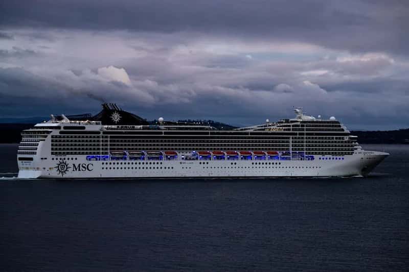 What Happened as Mein Schiff 3 Left the Dock (Image Credits: Pexels)