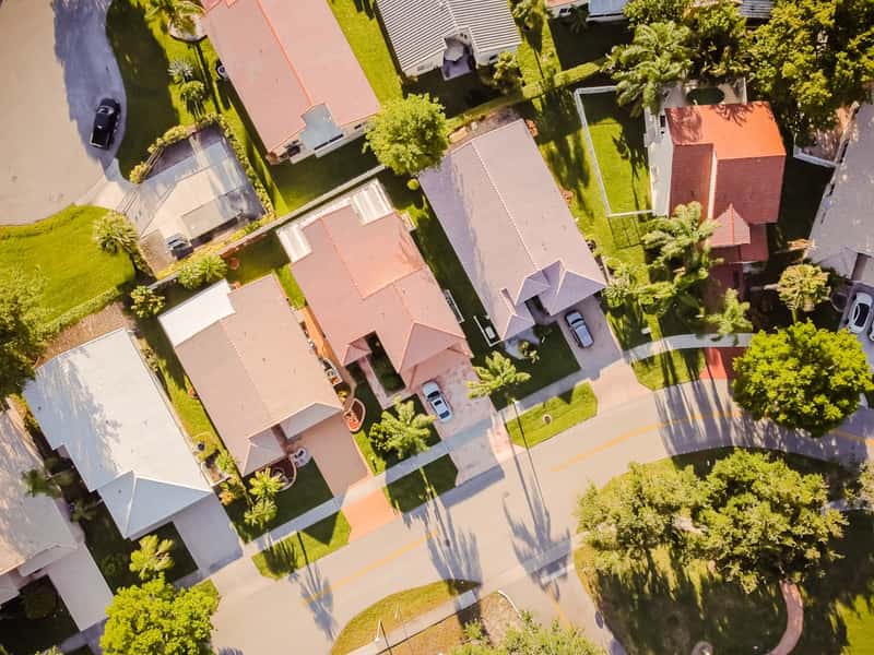 Market Dynamics Supporting Beach Town Growth (Image Credits: Unsplash)
