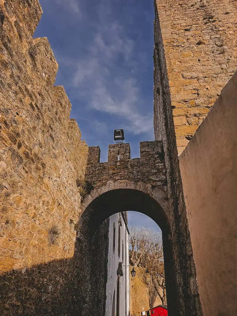 Óbidos, Lagoons and Quiet Walks (Image Credits: Unsplash)