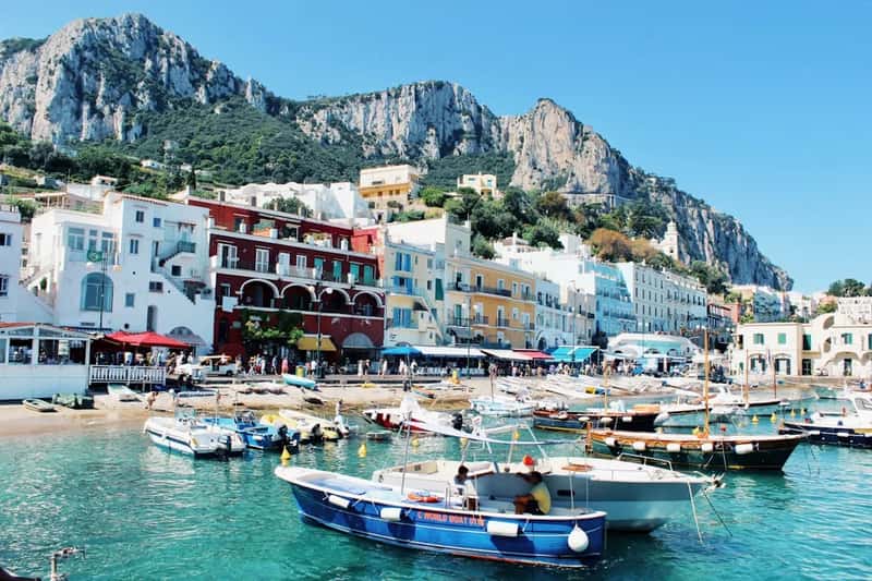 Capri, Italy (Image Credits: Unsplash)