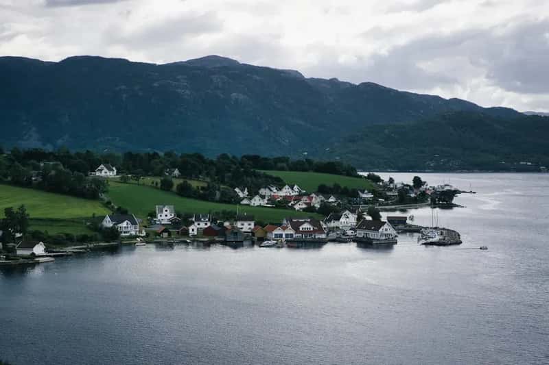 7. Norway: Where Work-Life Balance Actually Works (Image Credits: Unsplash)