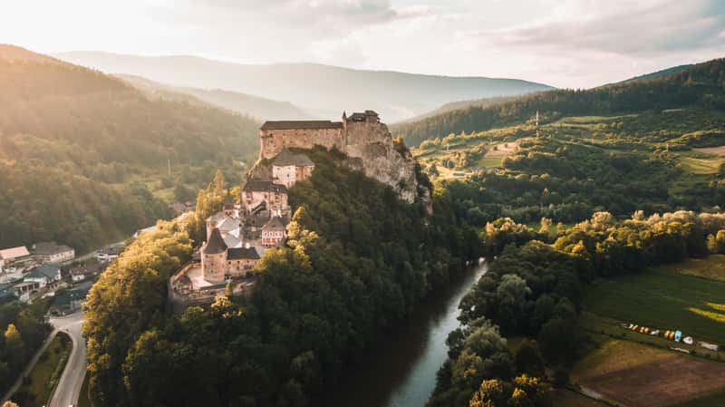 10 Countries Where English Is Spoken Most Fluently