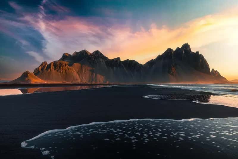 Iceland: Fire, Ice, and Eye-Watering Expenses (Image Credits: Pixabay)